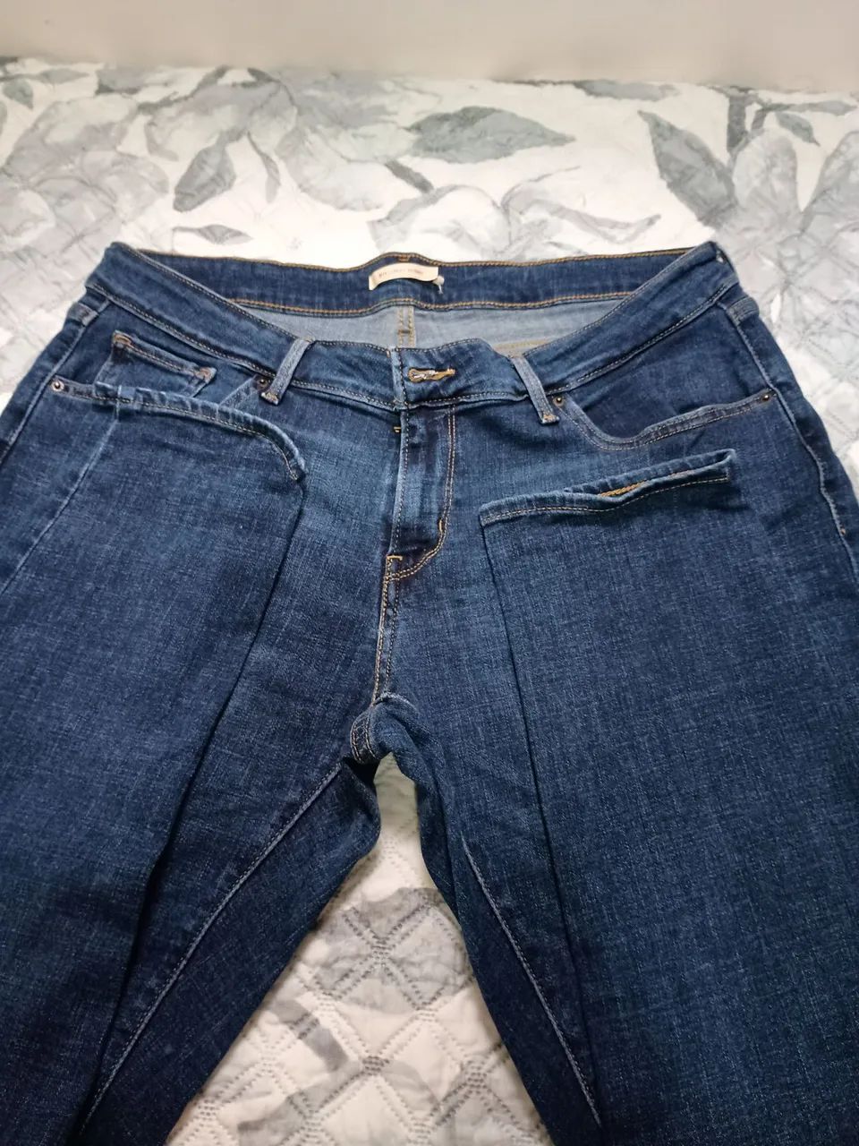 CALCAS JEANS STROKE E LEVIS IMPECÁVEIS! - Foto 5
