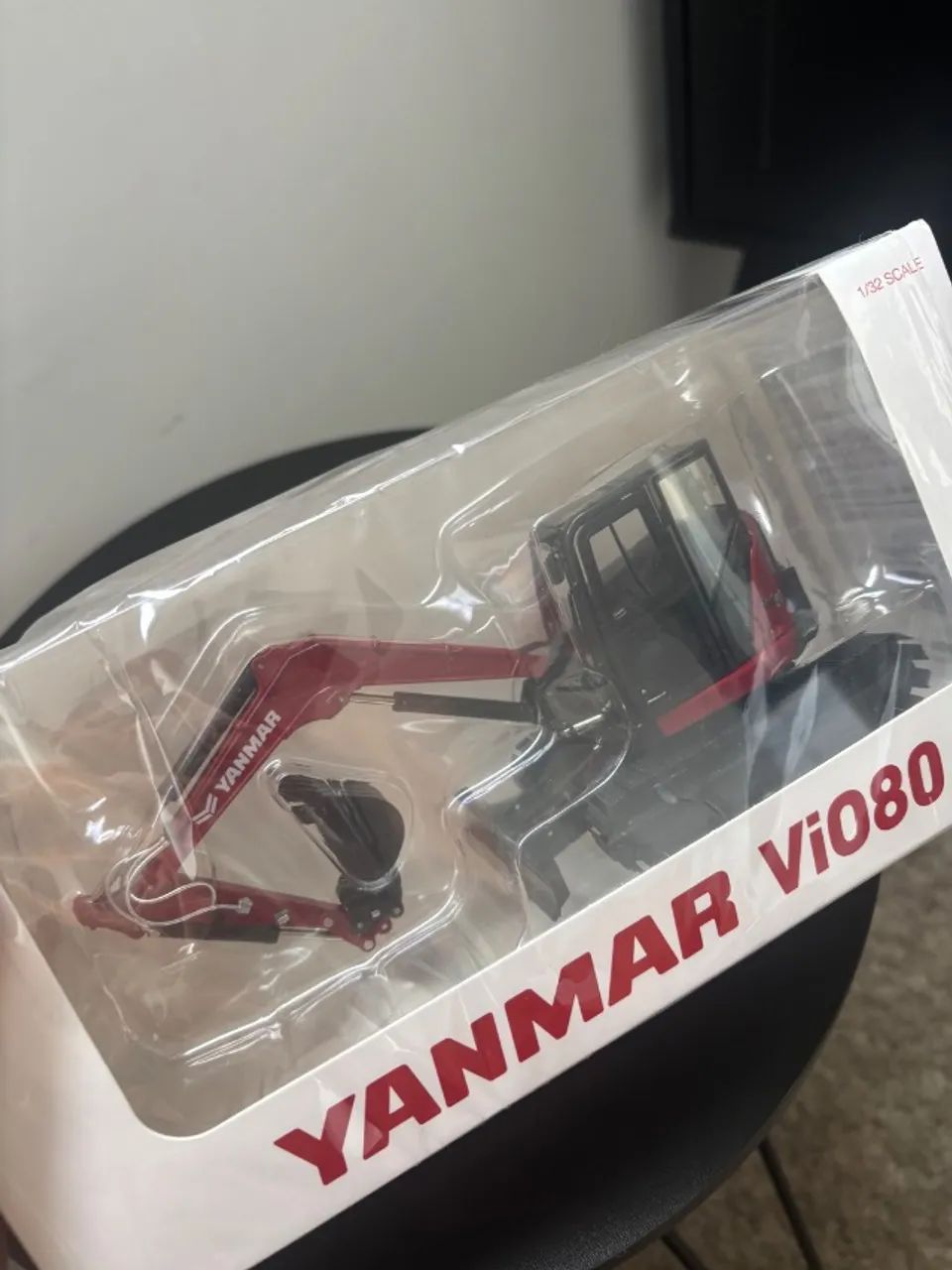 Miniatura Escavadeira Yanmar Vi080 - Brinquedos e Jogos - Jardim