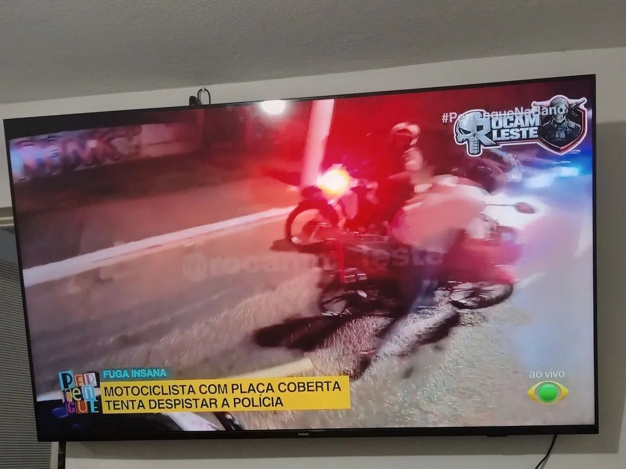 Smart TV Philips 65" 4K UHD - Estado de Nova / Funcionando 100% - Foto 2