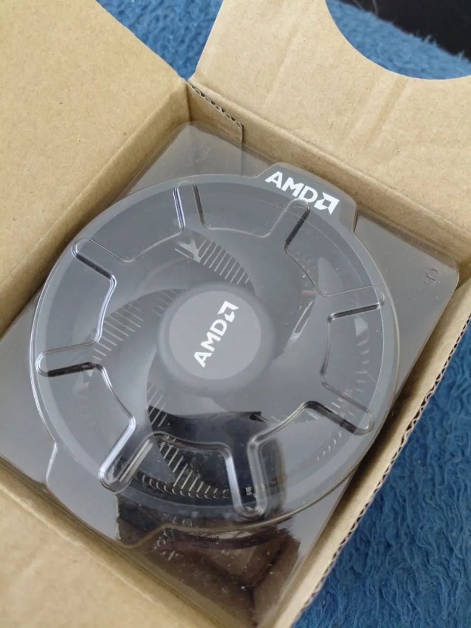 Cooler AMD Wraith Spire novo