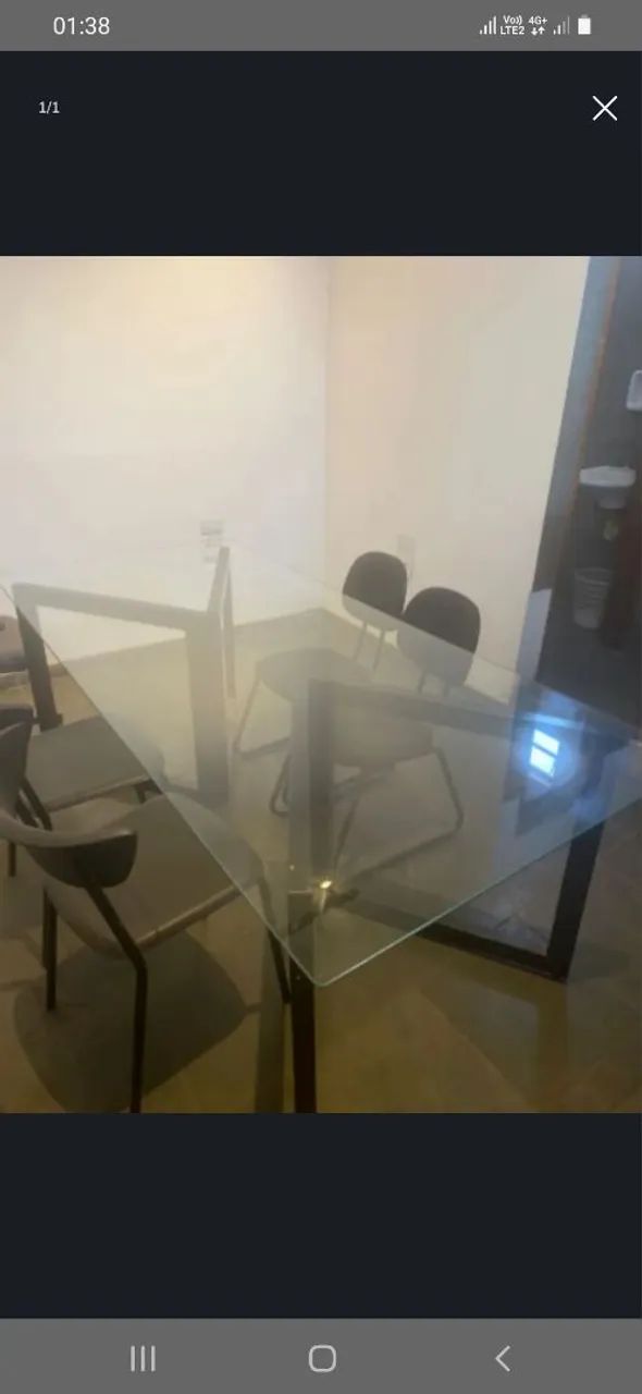 Mesa de reunião linda