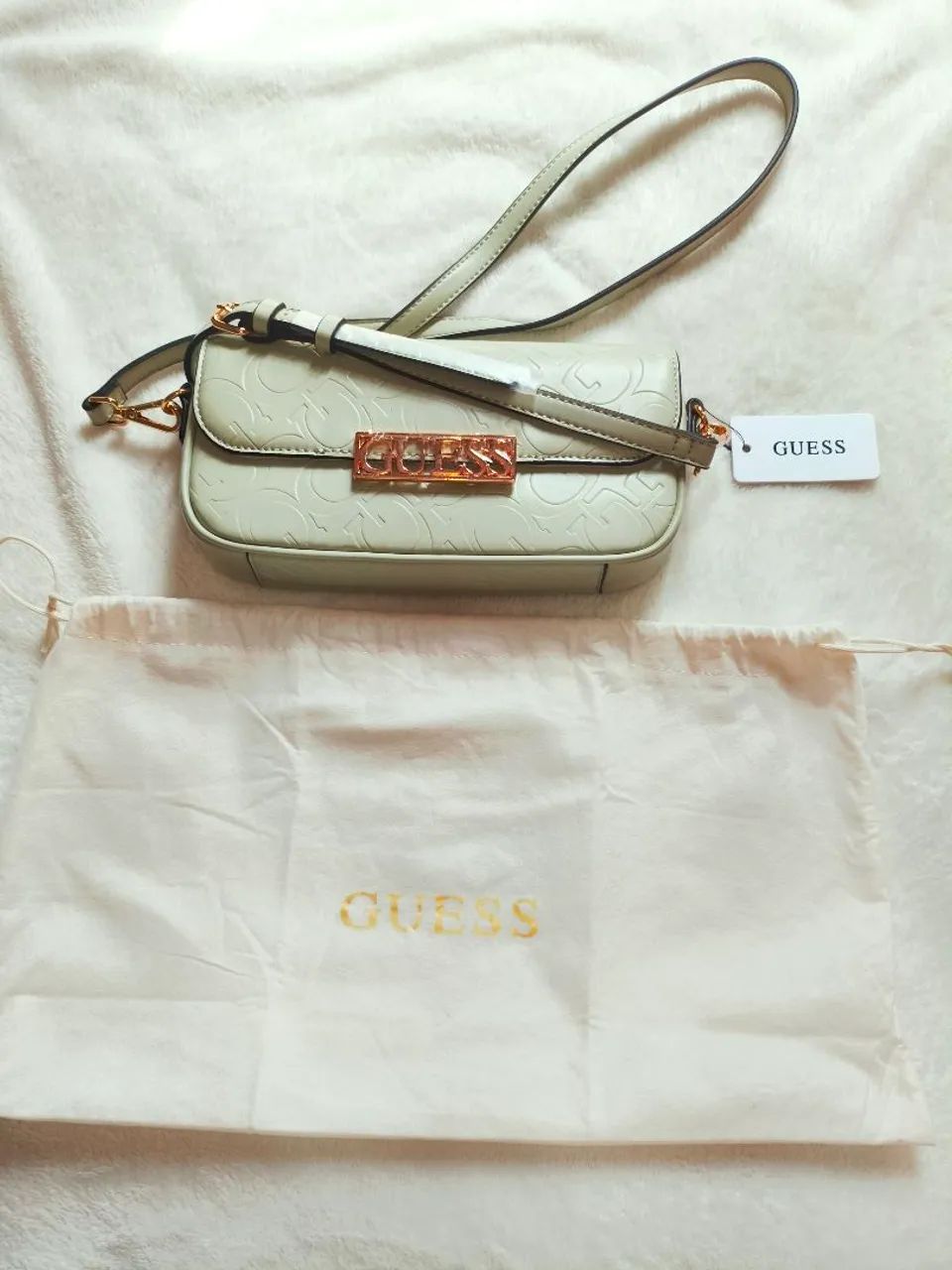 Nova bolsa verde matcha da Guess  - Foto 4