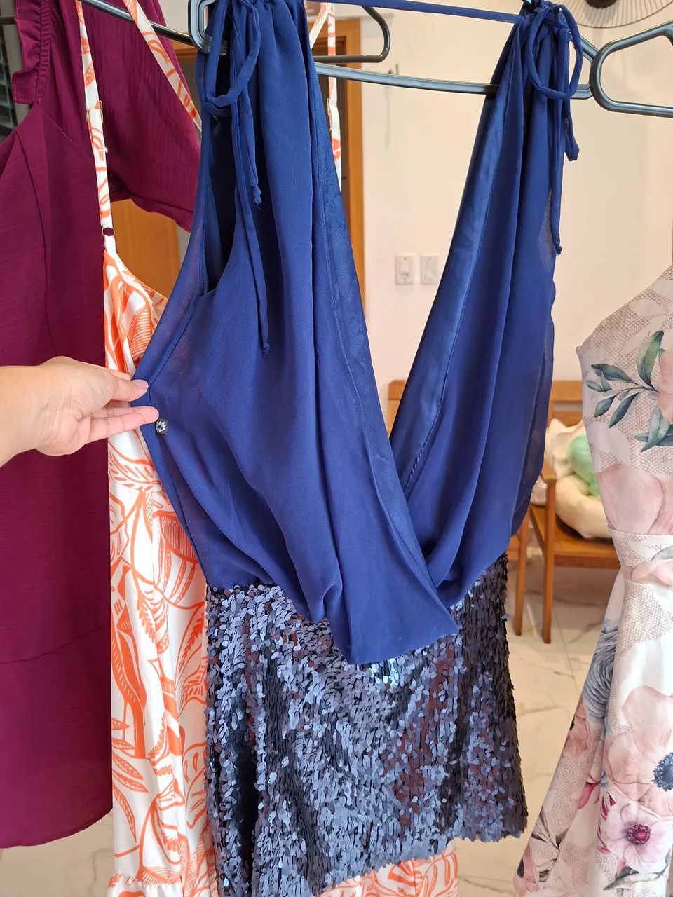 VESTIDOS NOVOS NUNCA USADOS  - Foto 3