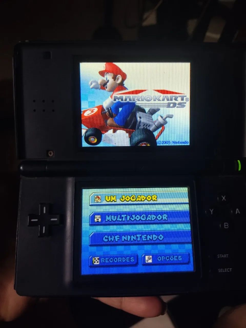 Nitendo DS lite + R4 COM MAIS DE. 30 JOGOS