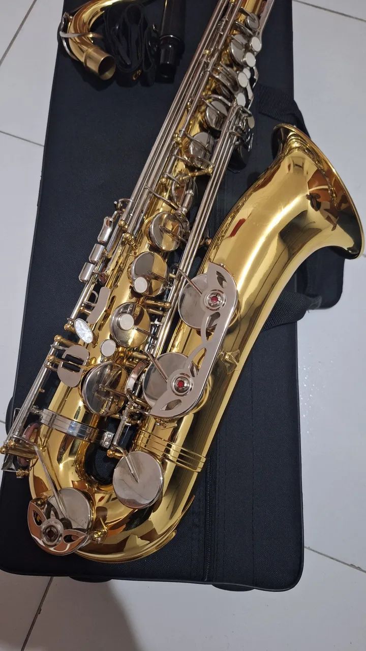 Sax Tenor Custom (OPORTUNIDADE)