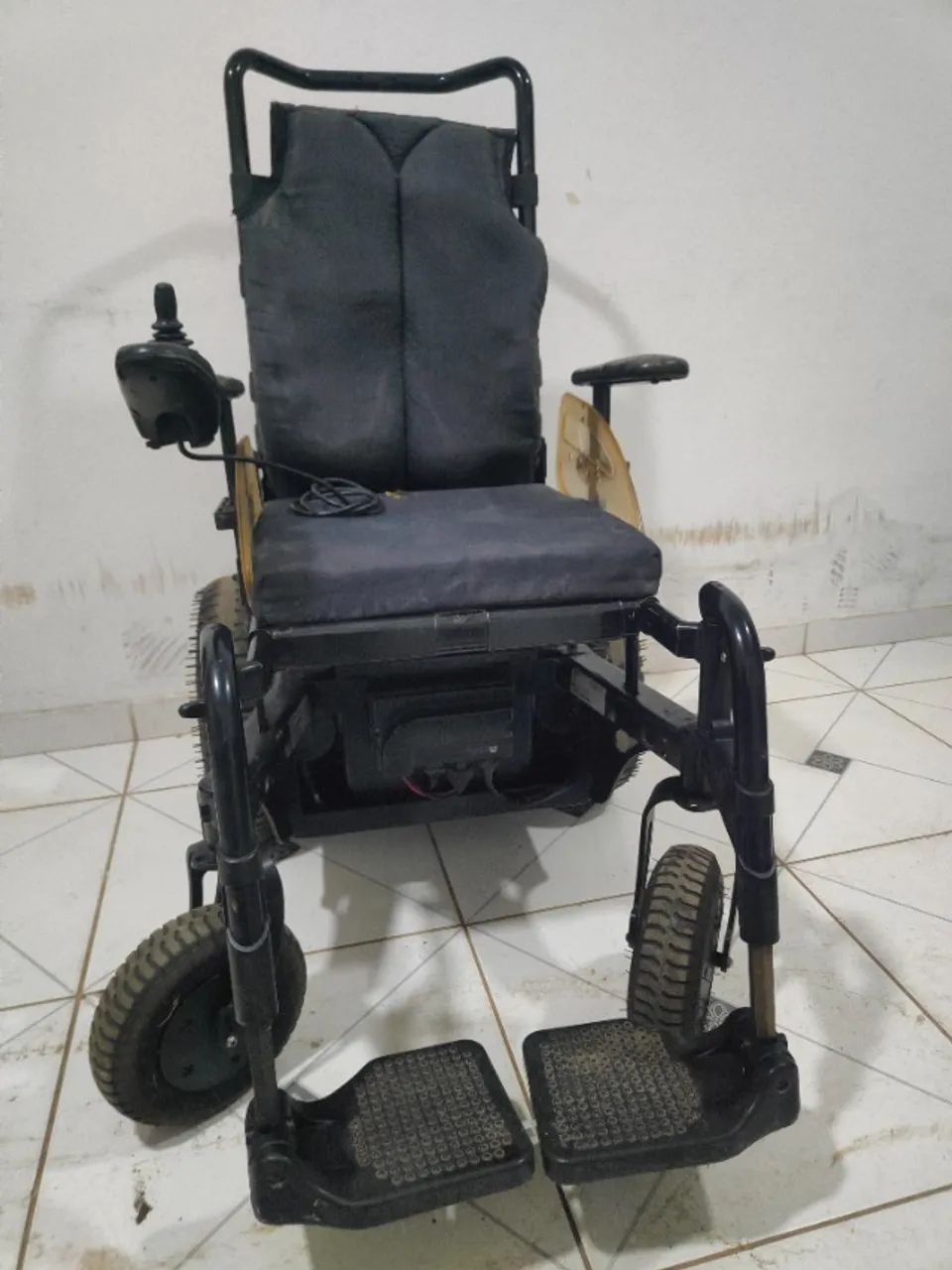Cadeira de rodas B400 - Foto 4