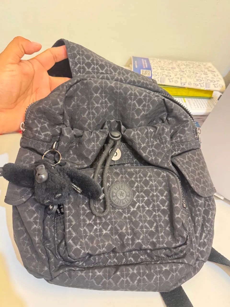 Mochila kipling cor preta. - Foto 5