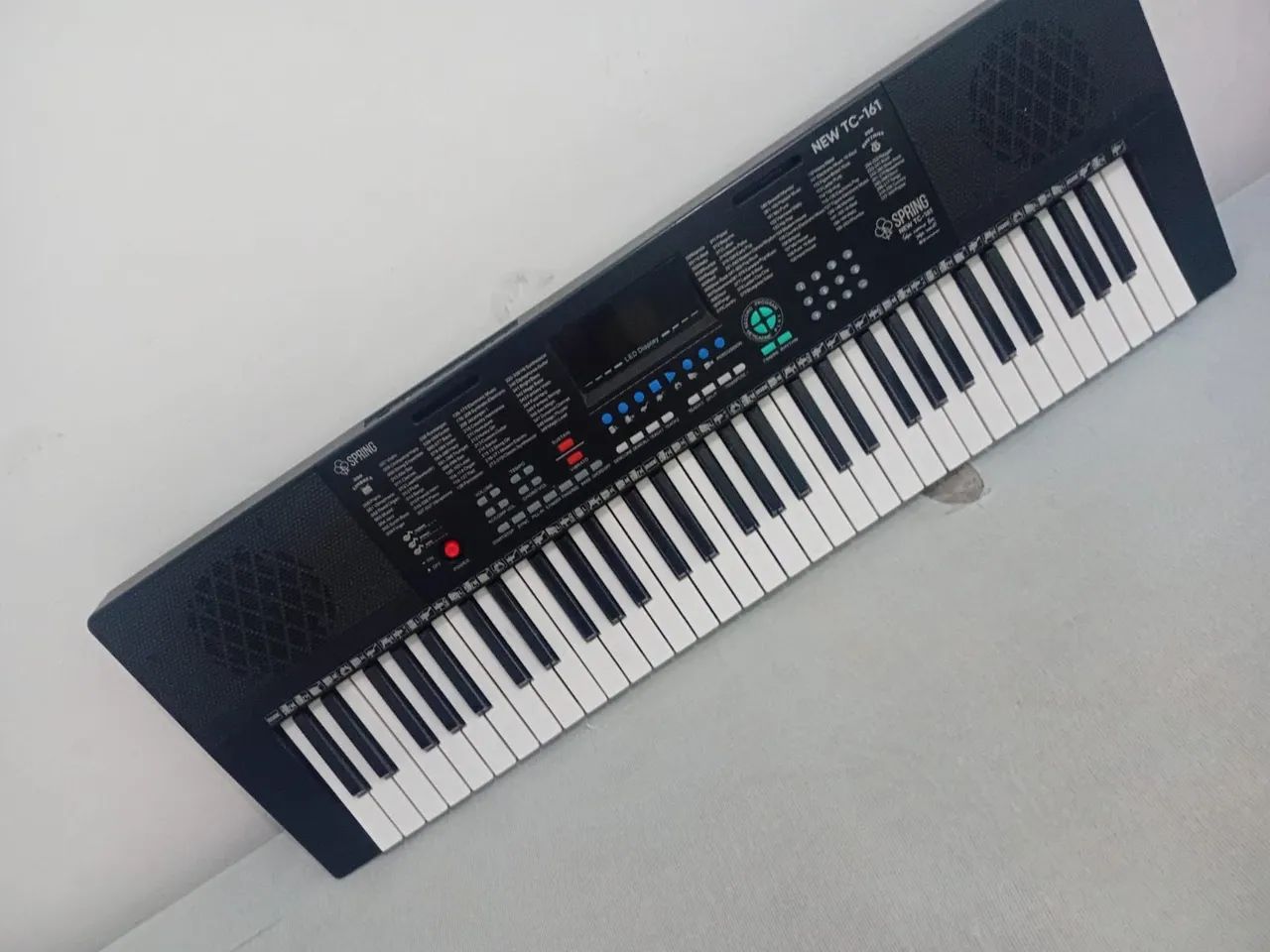 Vendo teclado spring new TC 161 - Instrumentos musicais - Anchieta