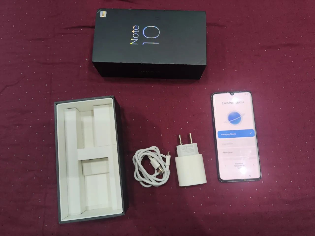 Xiaomi Mi Note 10, 128 GB de armazenamento e 6 GB de RAM