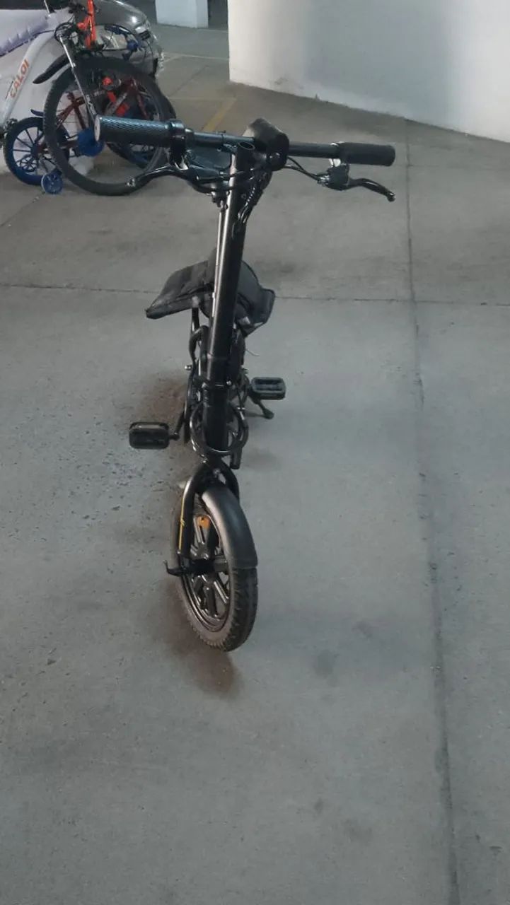 Moto elétrica. 
