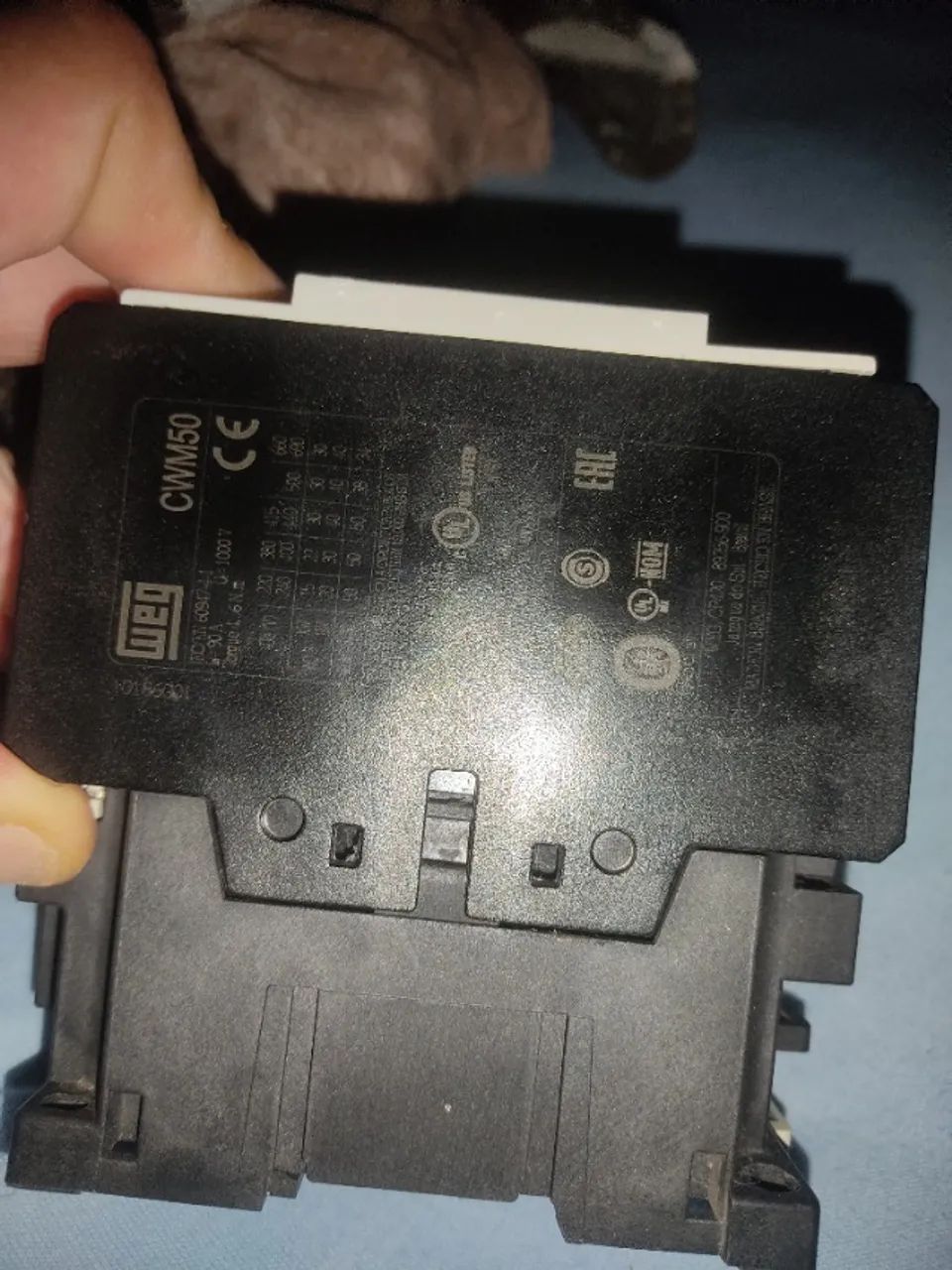Eletricista 220,00 valor chamar no * - Foto 3