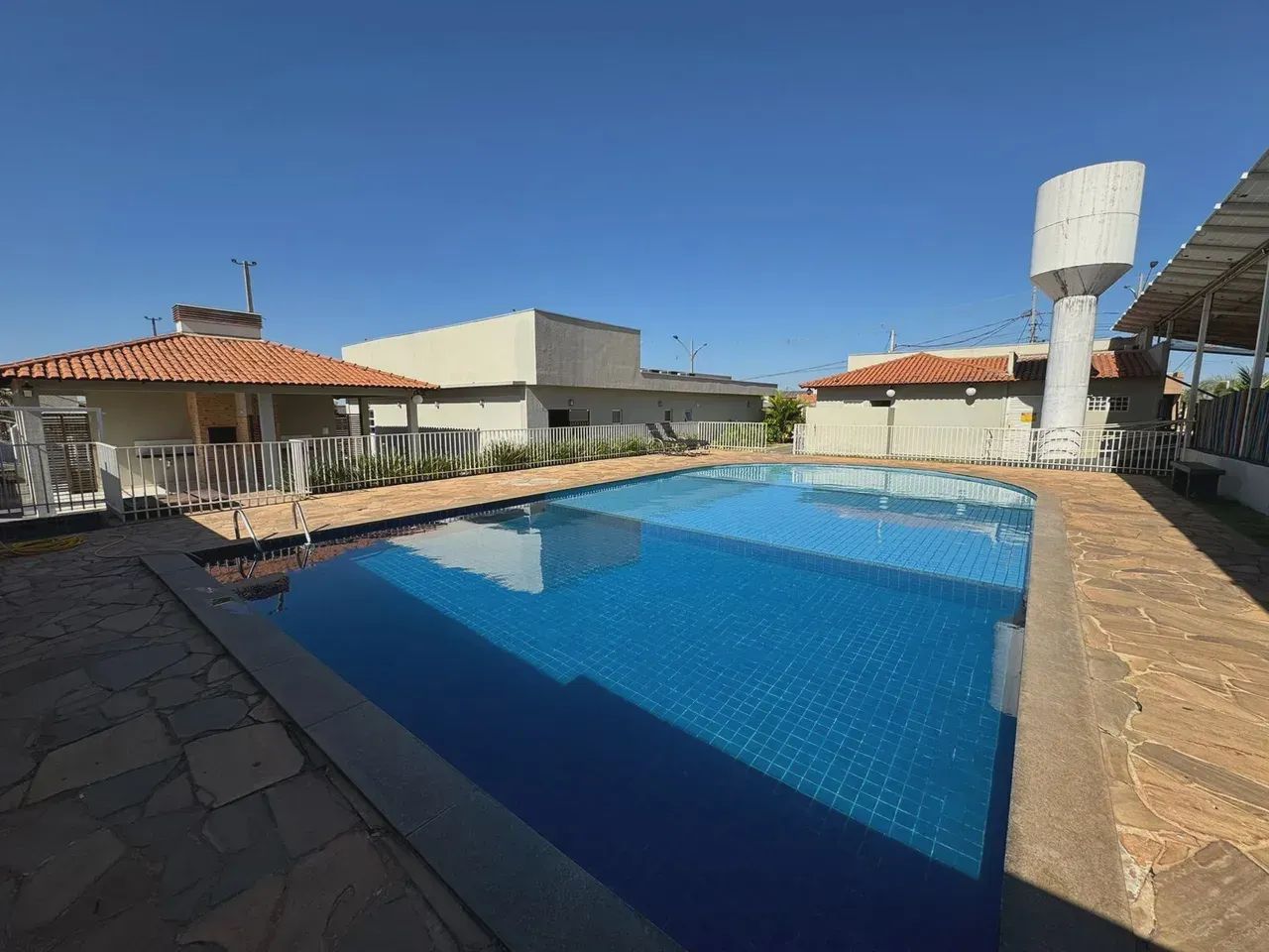 Imóvel para aluguel com 100 metros quadrados com 3 quartos em Morada da Serra - Cuiabá - M