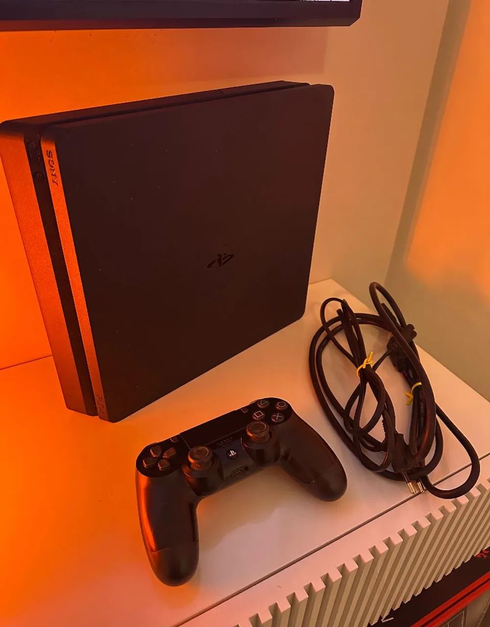 PlayStation 4 Slim - Foto 4
