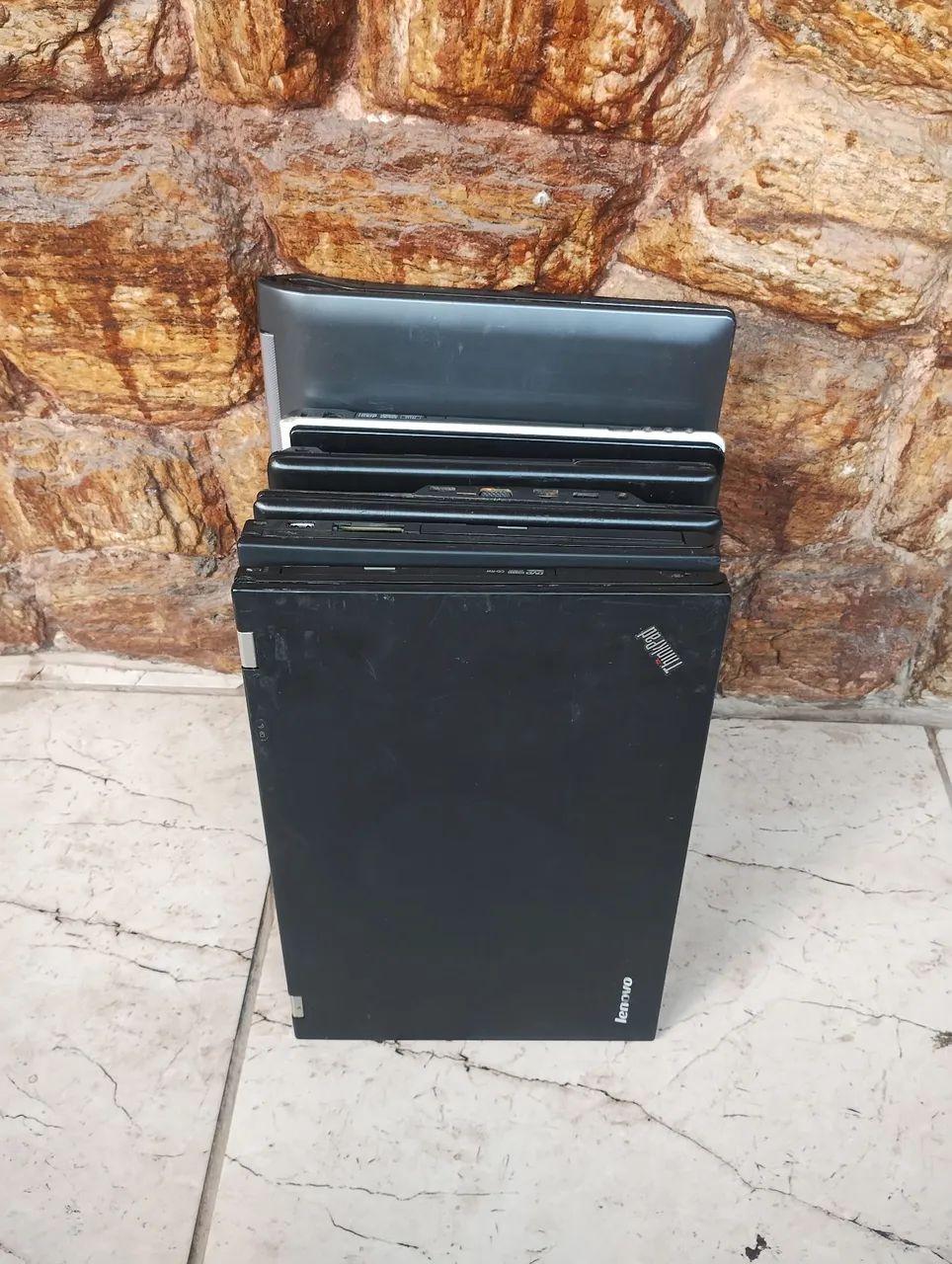 Vendo Lotes 6 Notebook No ESTADO liga e Não Dá Vídeo Para Retirada de Peças Ou Conserta  - Foto 6