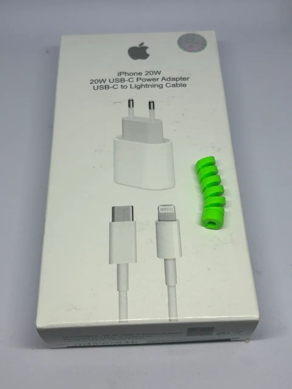 Carregador 20w compatível com iPhone + protetor de cabo