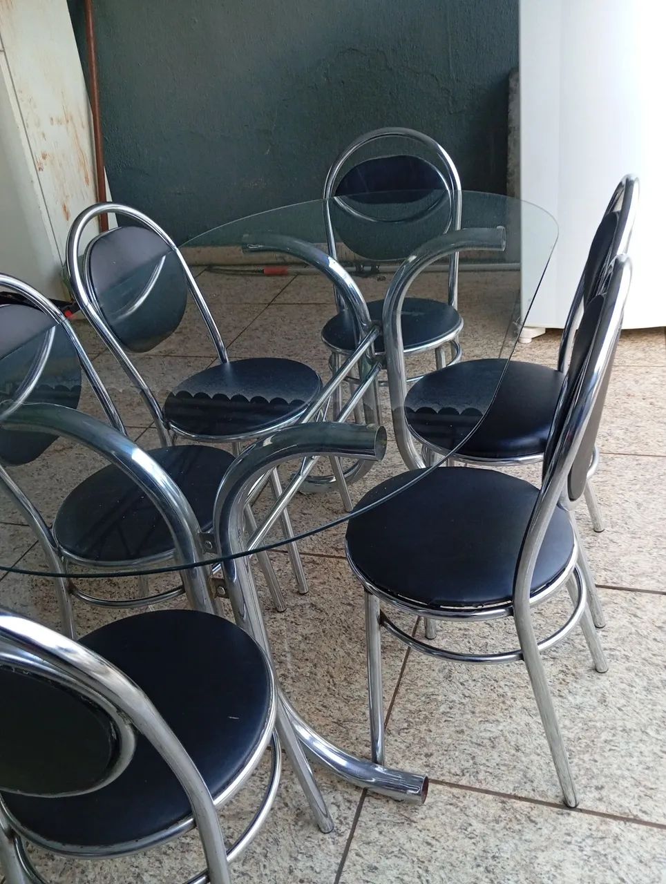 Mesa de vidro com 6 cadeiras  - Foto 3