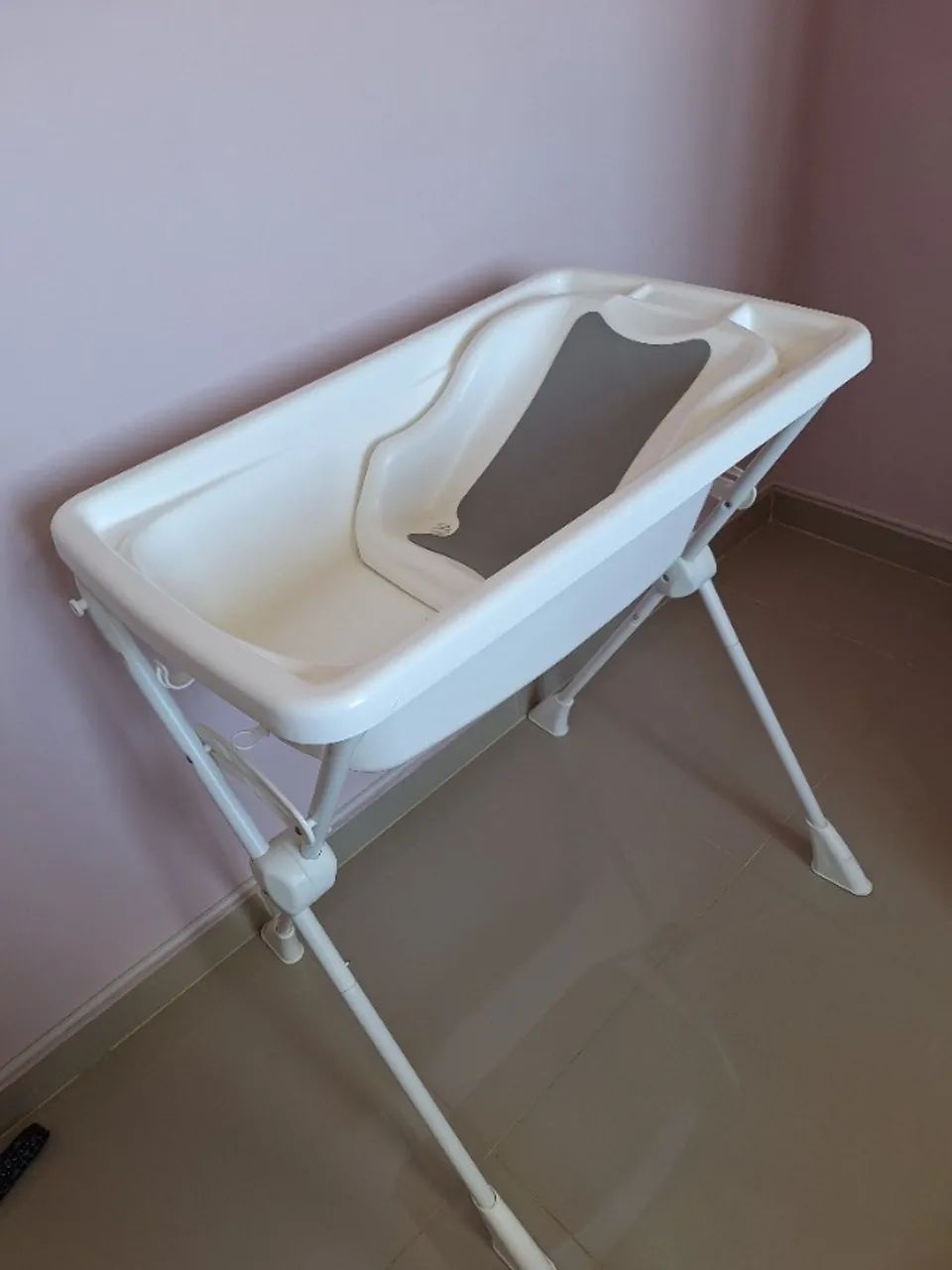 Banheira plástica com suporte - Foto 2