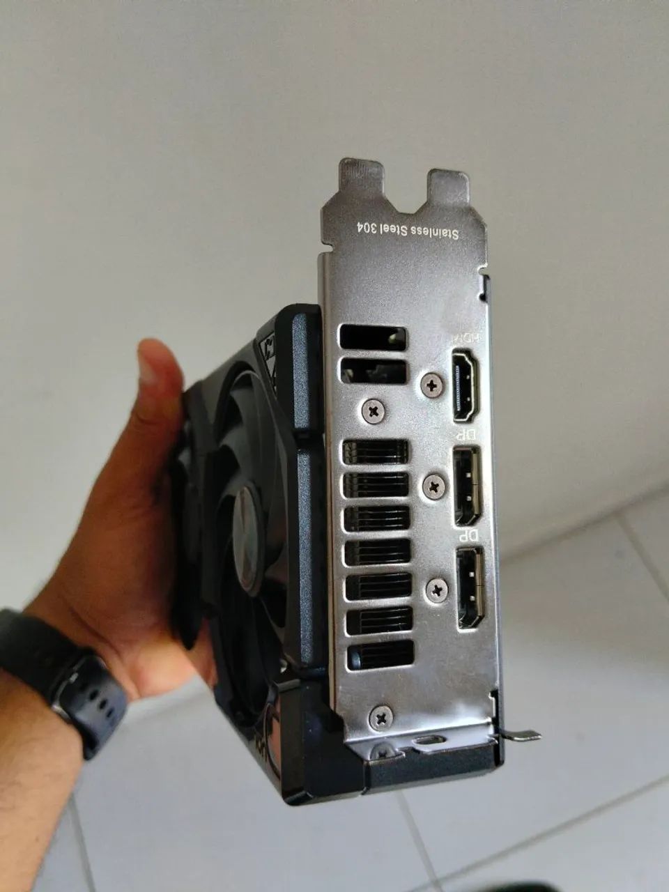 Placa de vídeo RX 9060XT - Foto 5
