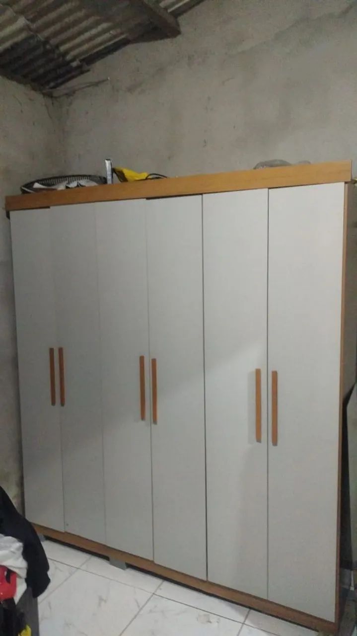 Guarda roupa pra vender rápido 