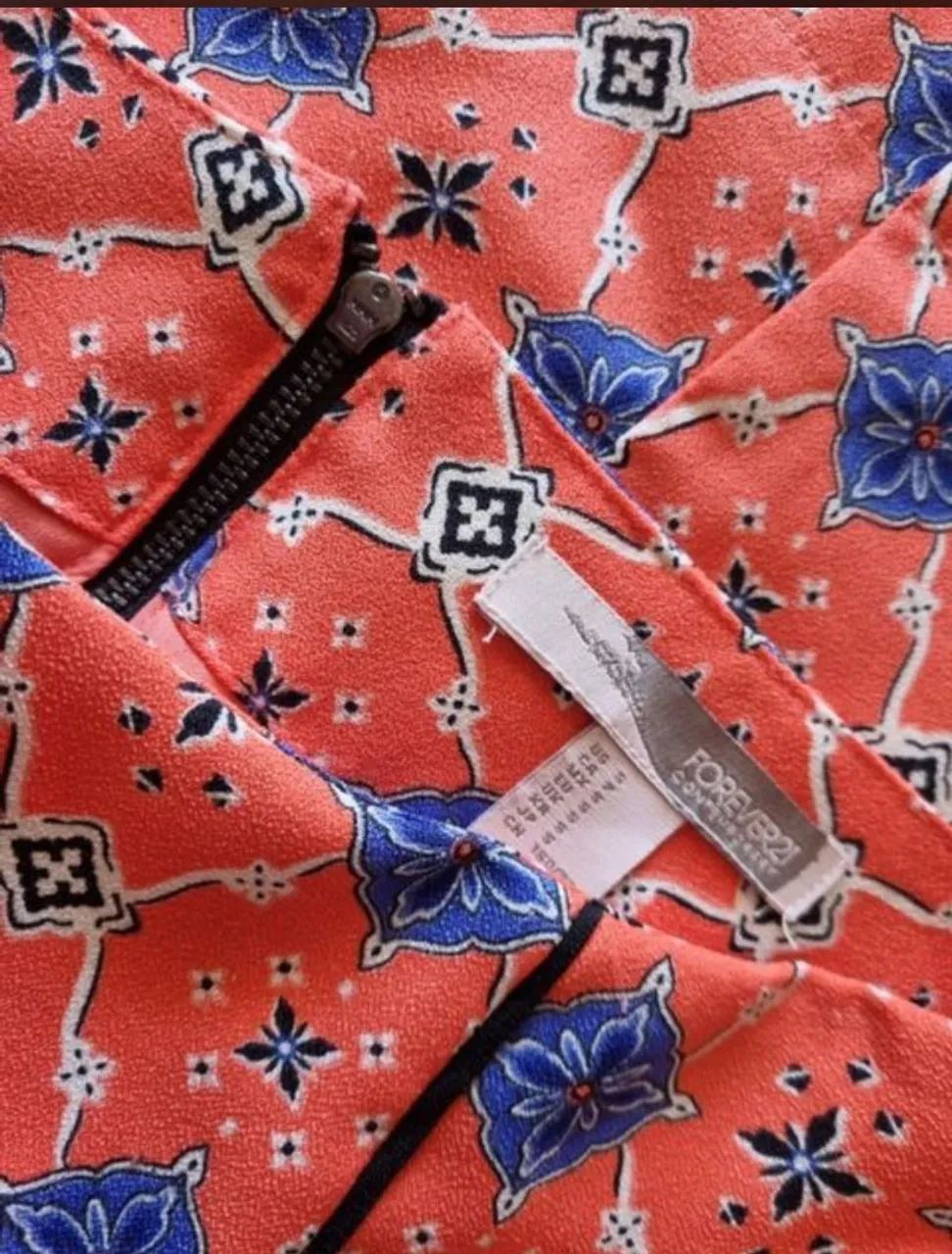saia estampa floral com forro P forever 21. - Foto 3