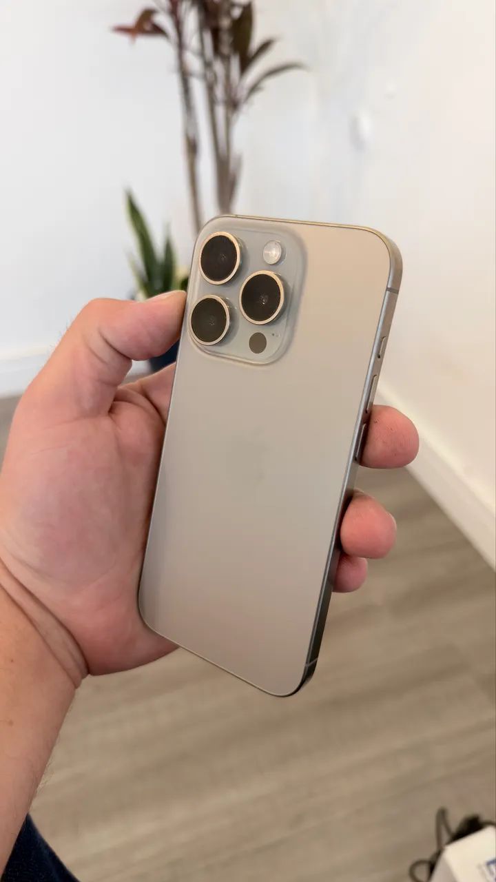 iPhone 15 Pro 128gb - Titanium natural  - Foto 3