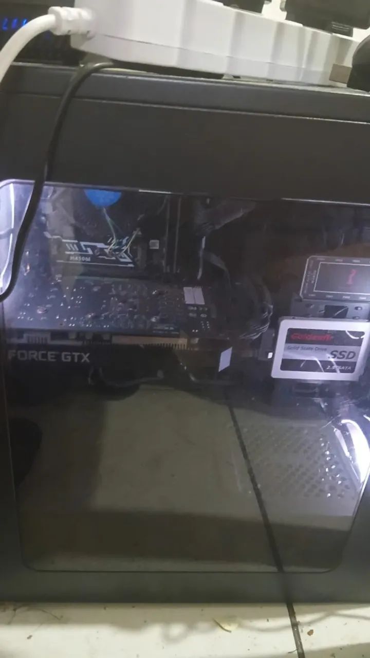 PC Gamer i3 10100F + GTX 1650