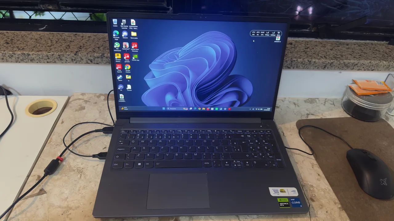 LENOVO LOQ  - Foto 4