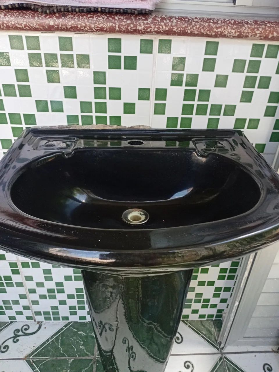 Vendo uma pia completa