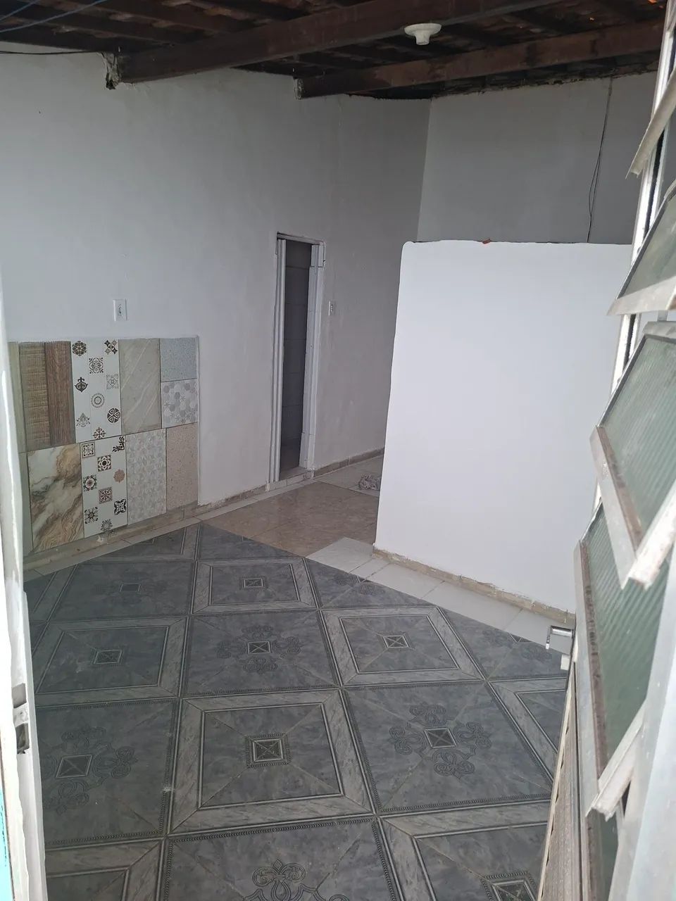 Alugo kitnet = 700 reais - Foto 2