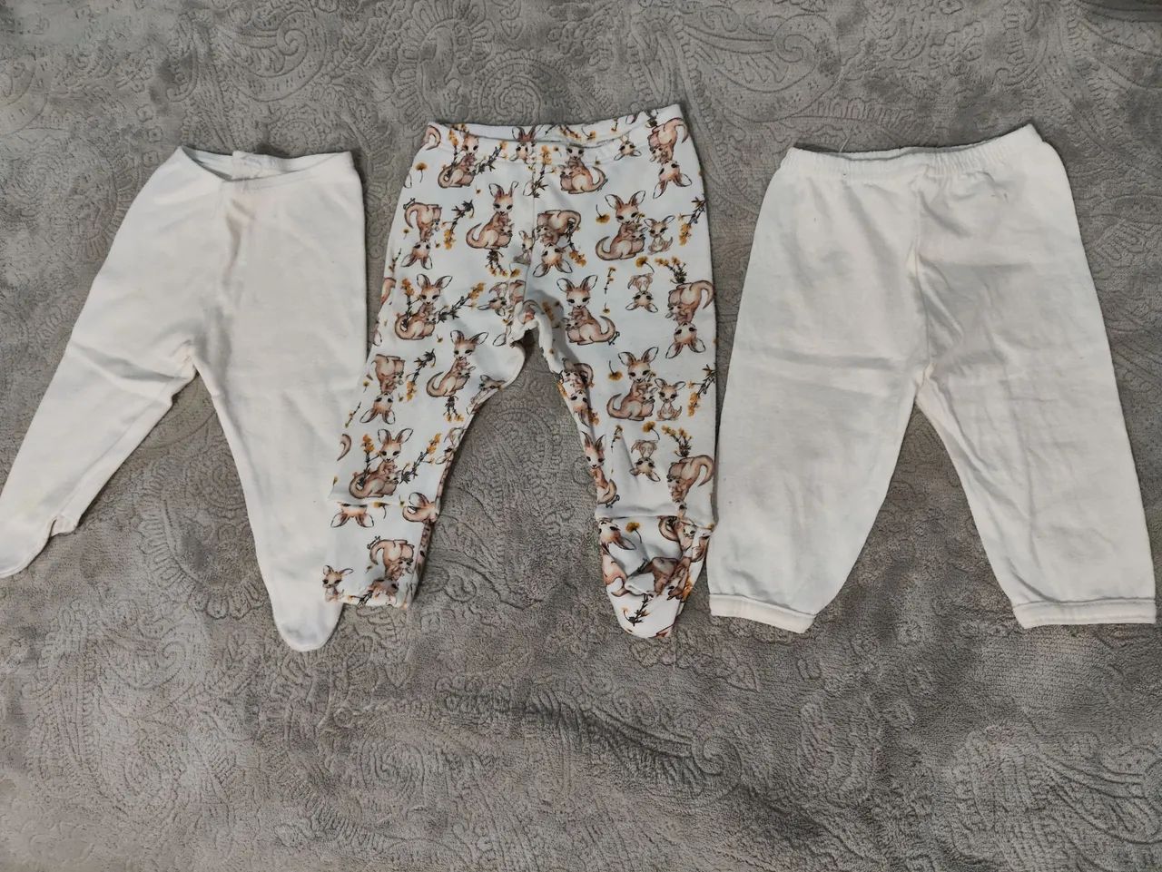Lote de roupas de bebê unissex e bebe conforto  - Foto 5