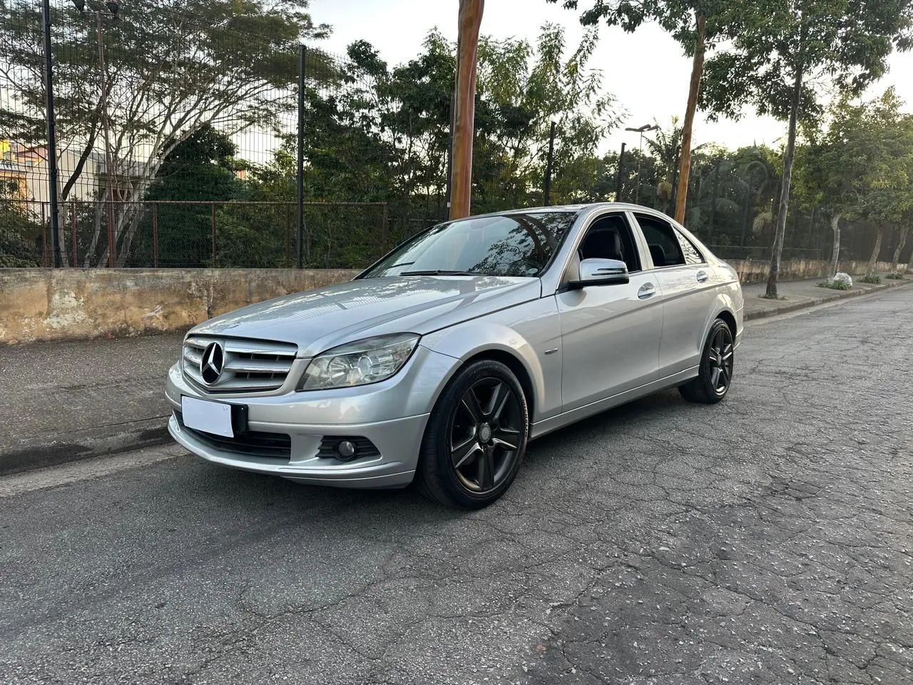 Mercedes-Benz C-180 CGI Classic 1.8 16V 156cv Aut. 2011