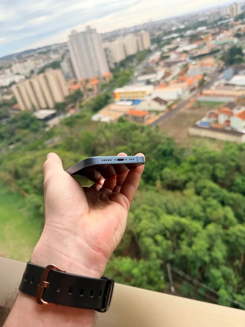 iPhone 14 128GB - Excelente Estado + Caixa e Cabo - Foto 2