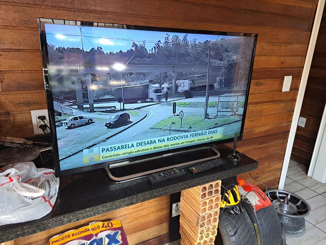 TV sony 40 polegadas led ,vai junto peça  que transforma smart ,e mais fonte para 220w  - Foto 3