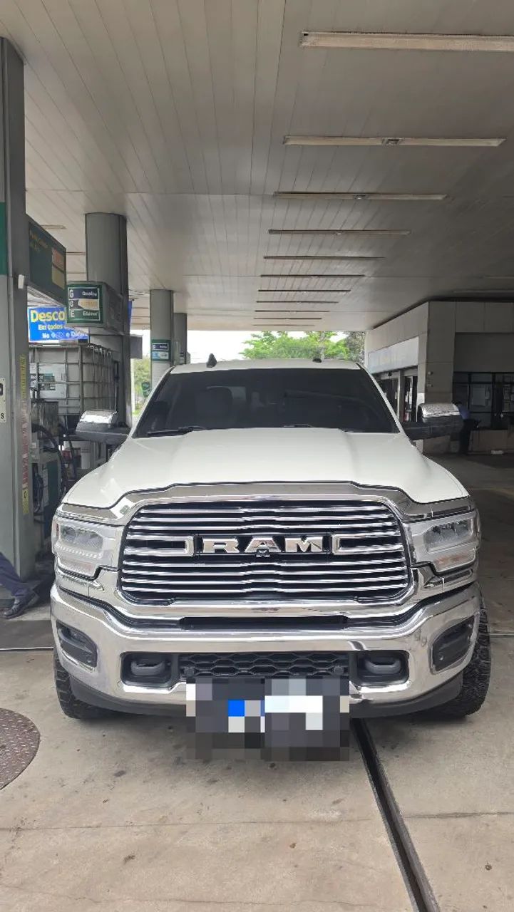 Ram 3500 LARAMIE 6.7 TB CD 4X4 DIESEL 2022
