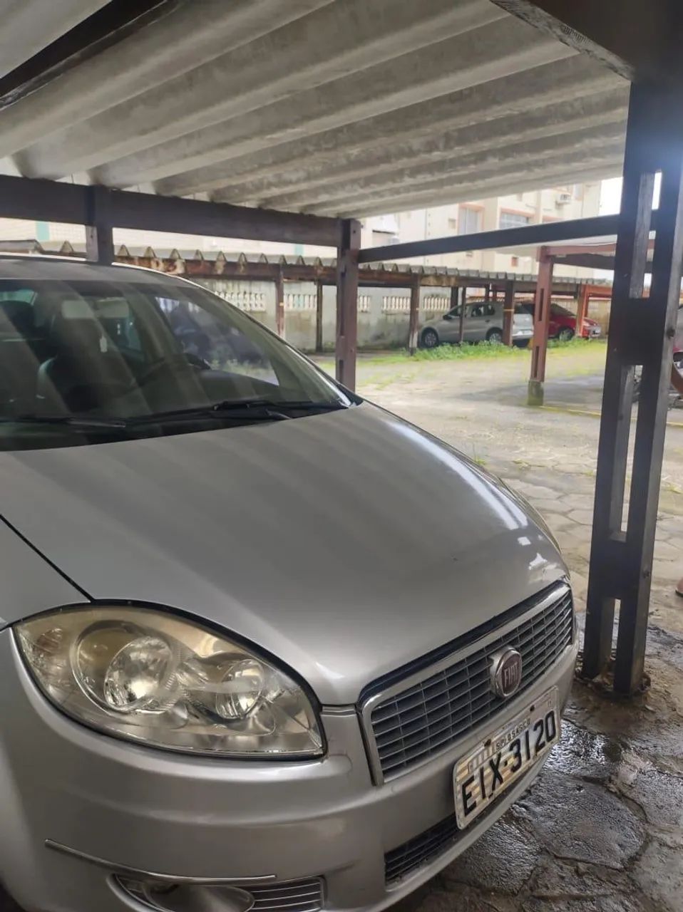 Fiat Linea Absolute 1.9/1.8 Flex Dualogic 4P 2009 - Foto 4