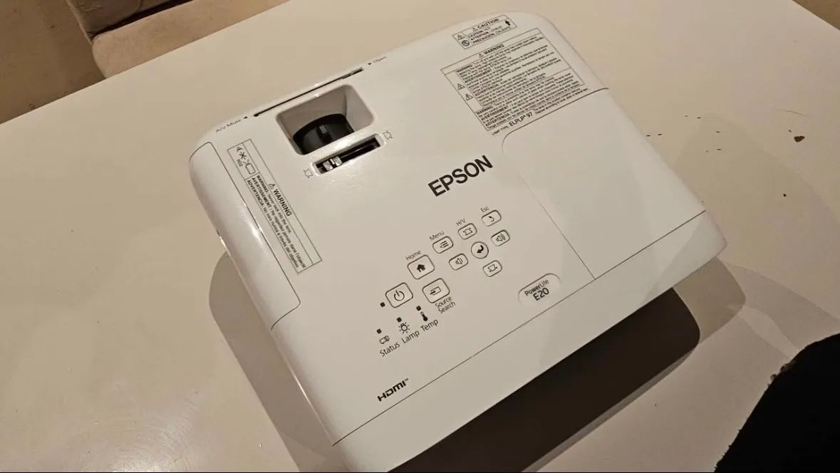 Projetor Epson E20