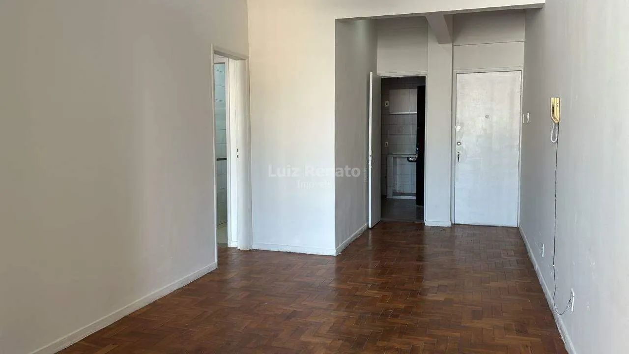 Apartamento para Locação  3 Quartos Centro 70 m²