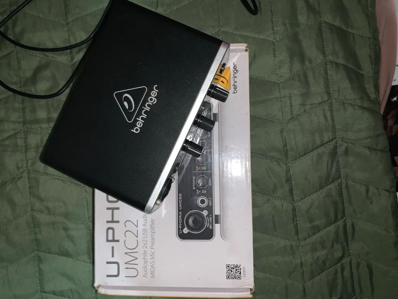 Interface de áudio behringer  - Foto 2