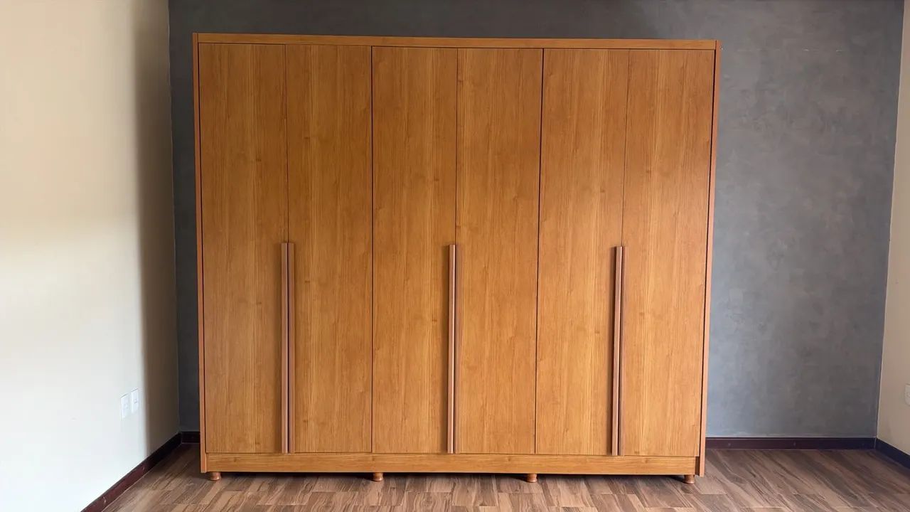 Guarda-Roupa 6 portas 