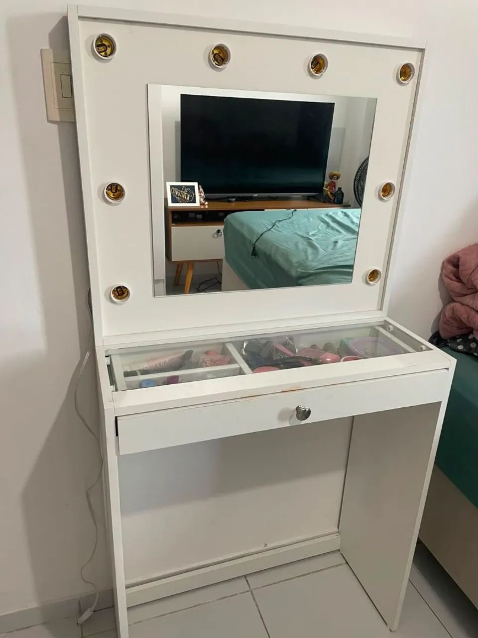 Guarda roupa e penteadeira semi novos - Foto 3