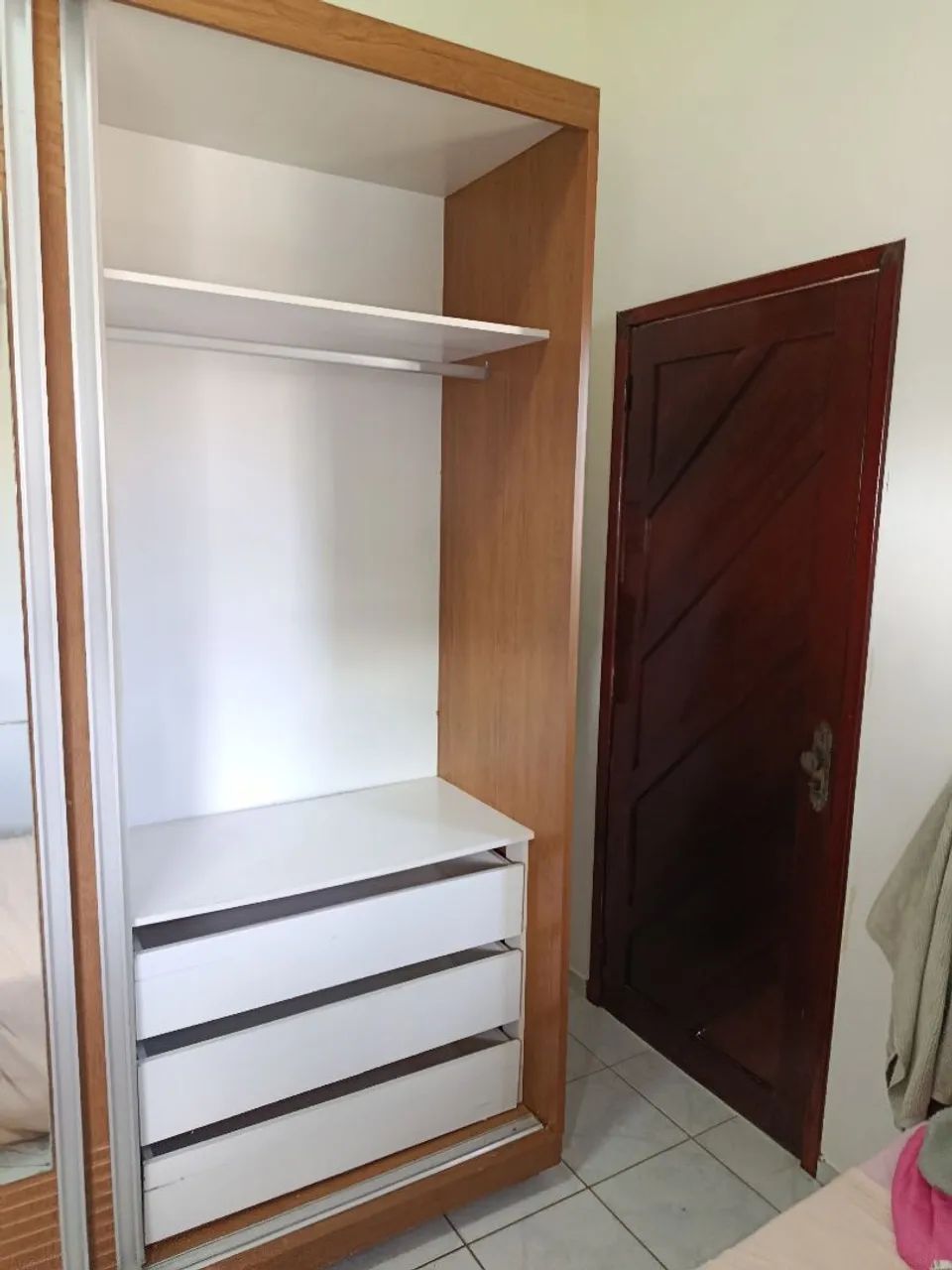 Guarda-roupa grande 3 portas - Foto 2