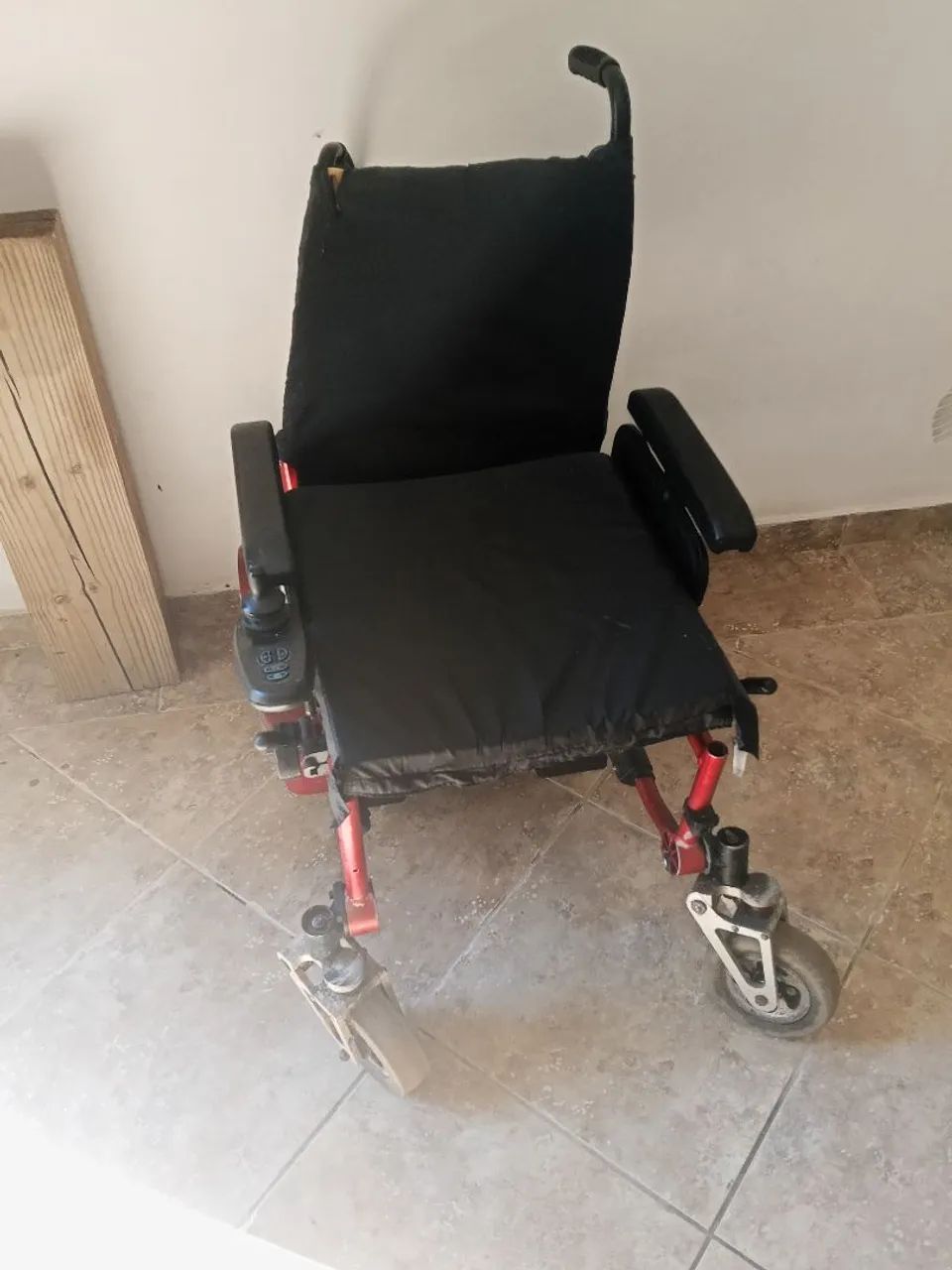 Cadeira de rodas elétrica  - Foto 3