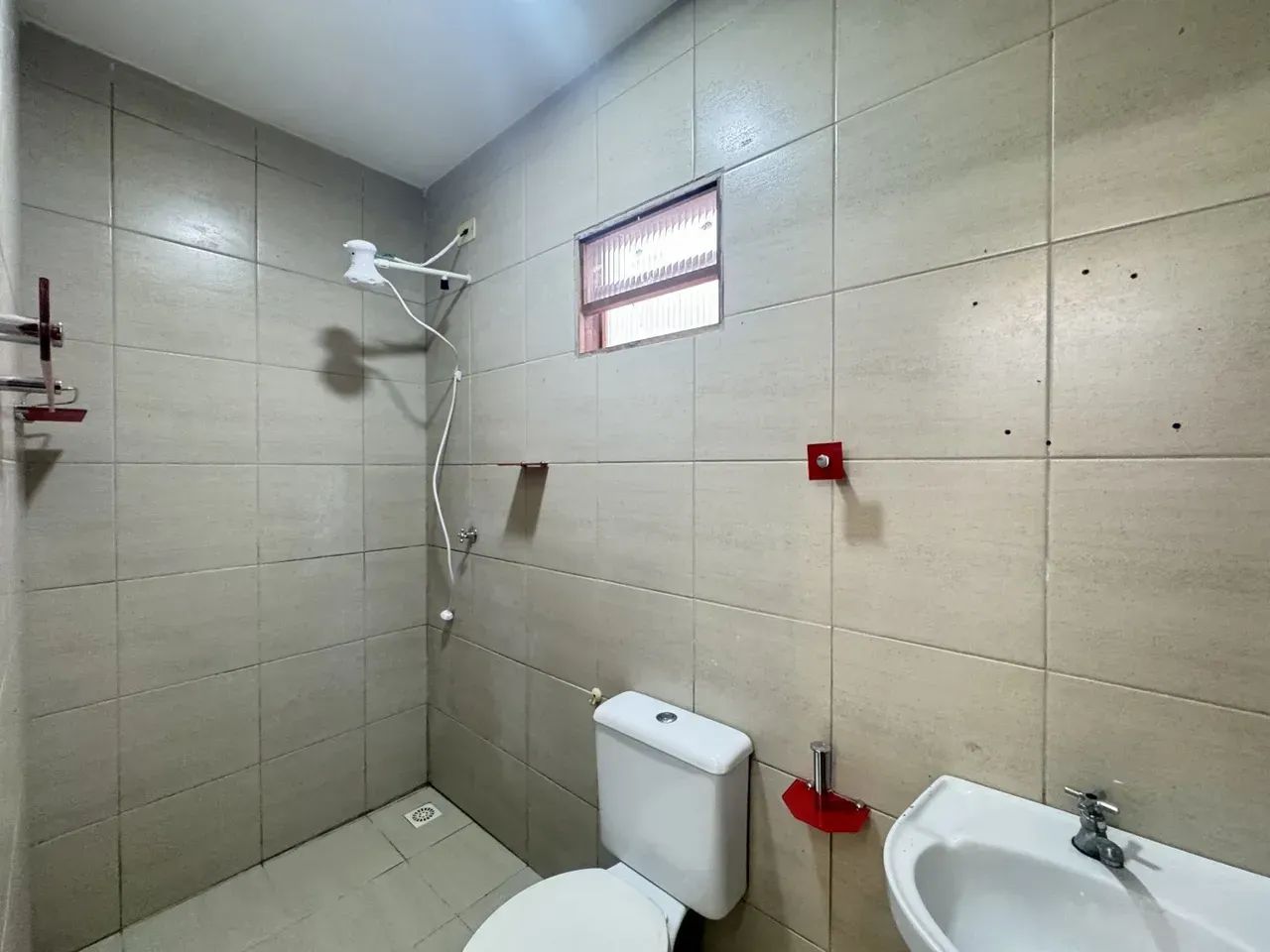 Casa Solta, 2qtos, possibilidade de zero entrada. - Foto 5