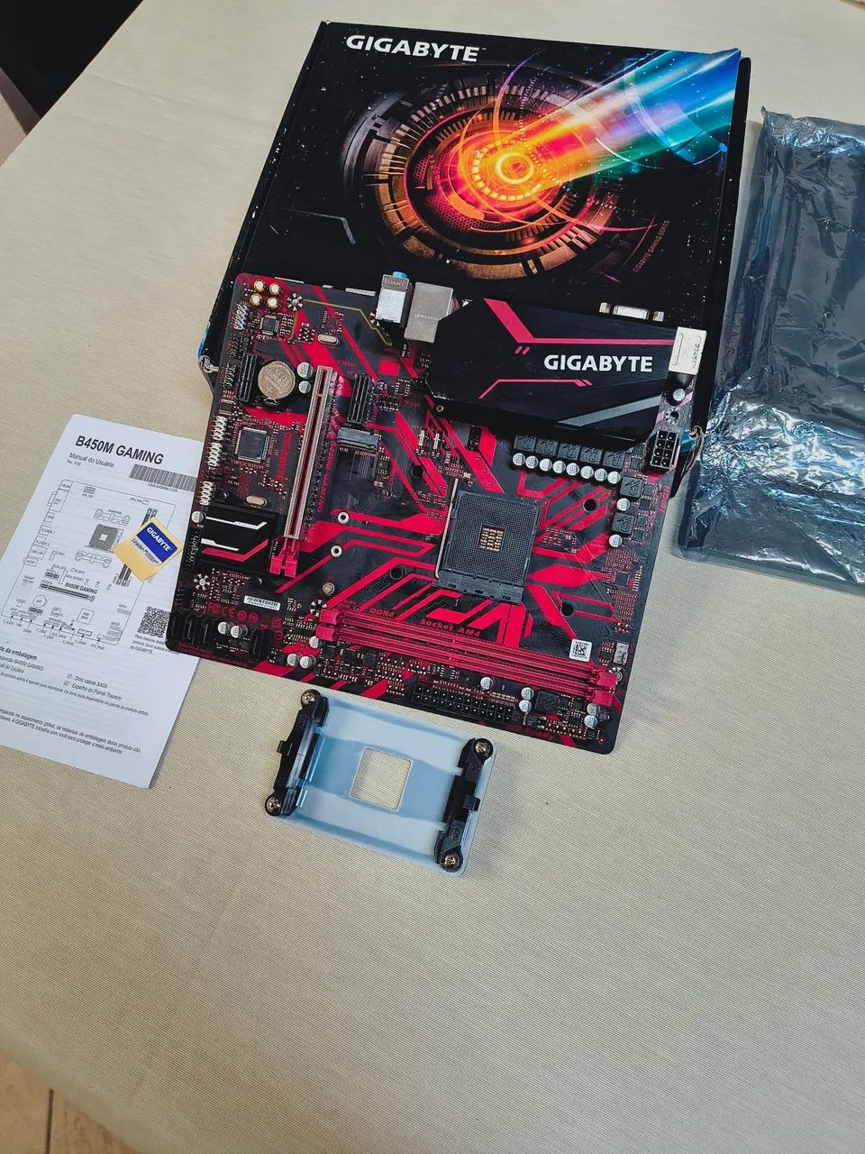 GIGABYTE B450M GAMING 