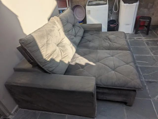 Sofá 2 Lugares 190cm Retrátil e Reclinável Veludo Cinza Usado - Foto 3