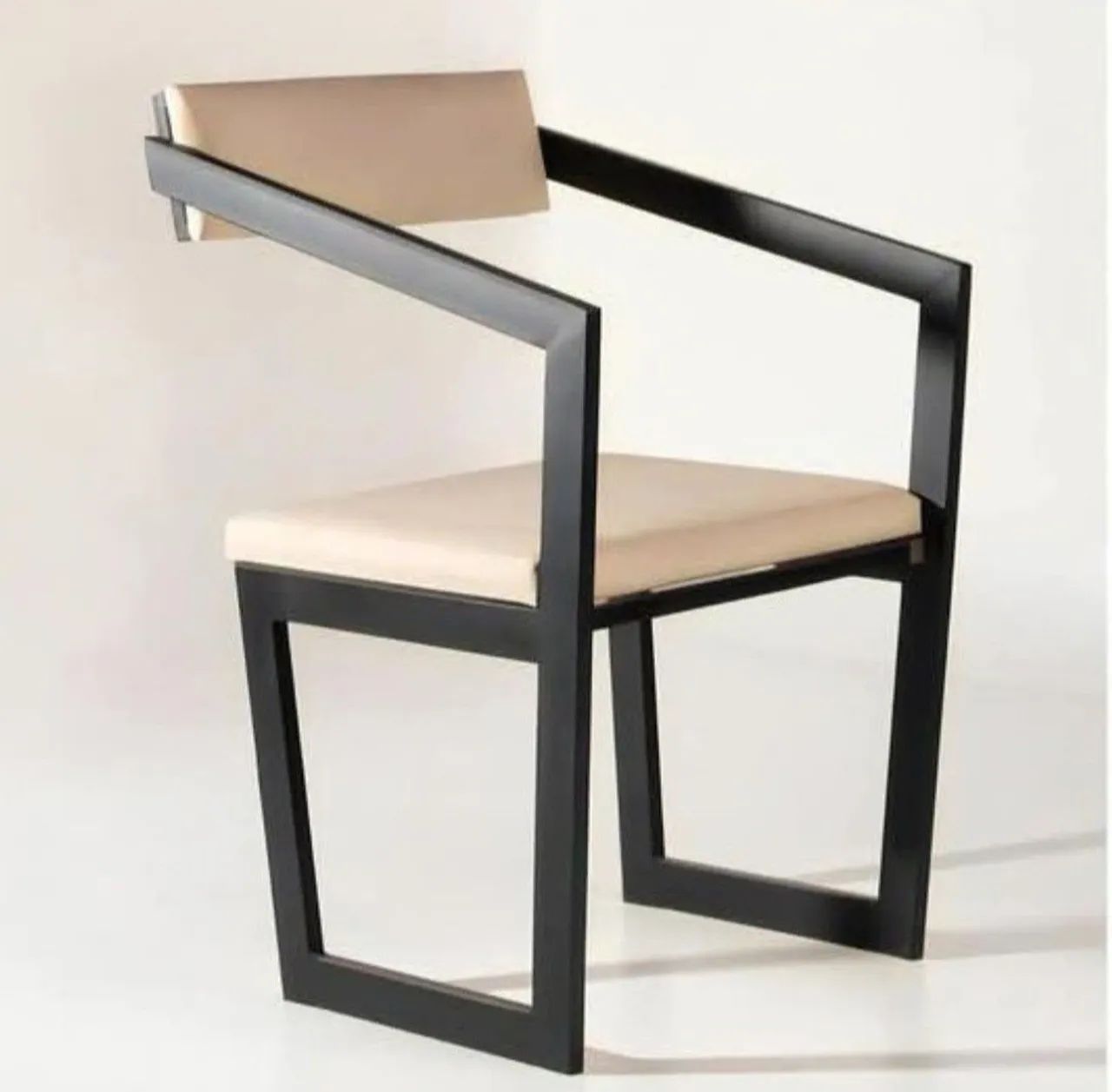 CADEIRA RIGO DESIGN ESTILO INDUSTRIAL EM ACO E MADEIRA 