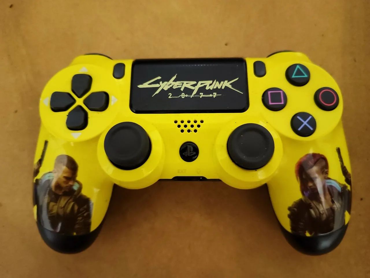 Controle PS4 Cyberpunk 2077 (paralelo)