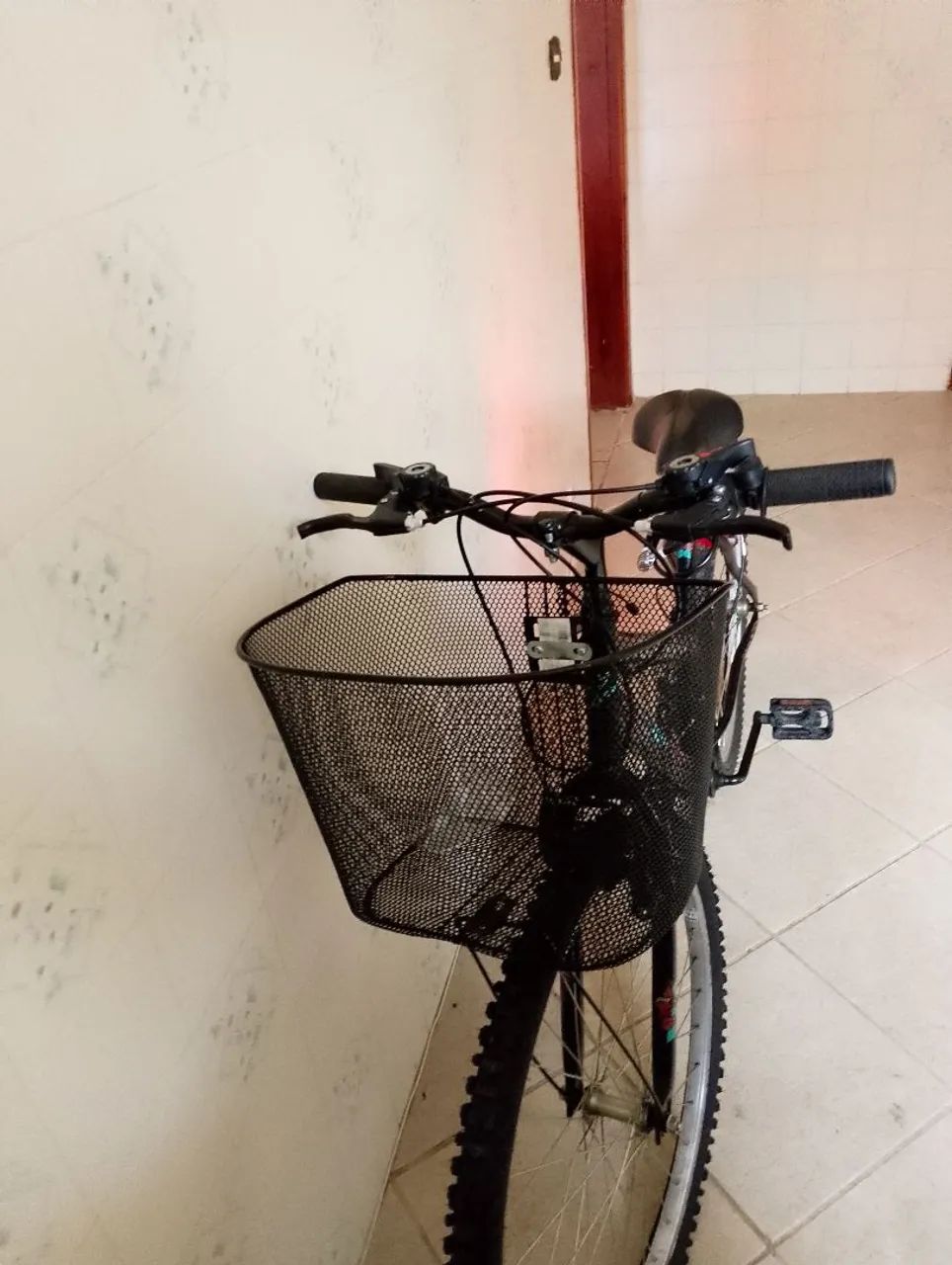 Bicicleta feminina MORMAII, com cesta. - Foto 3