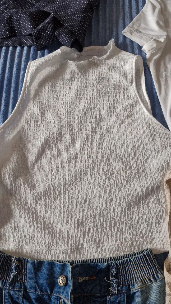 BLUSA GOLA ALTA BRANCA 