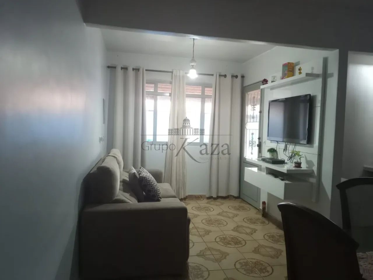 Oportunidade - Casa - Conjunto Trinta e Um de Março - 3 Dormitórios - 82m².